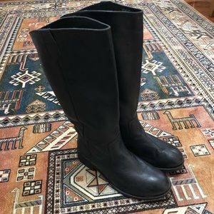 Kenneth Cole Reaction Black Leather Riding Boots